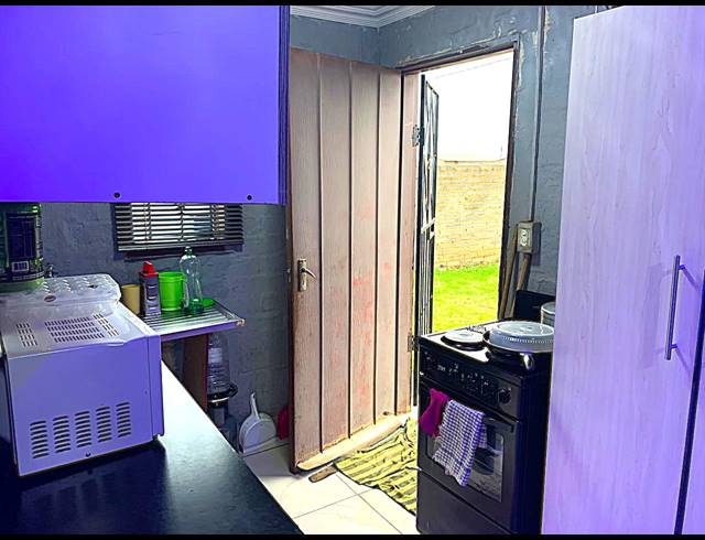 2 BEDROOM HOUSE FOR SALE IN TSHEPONG
